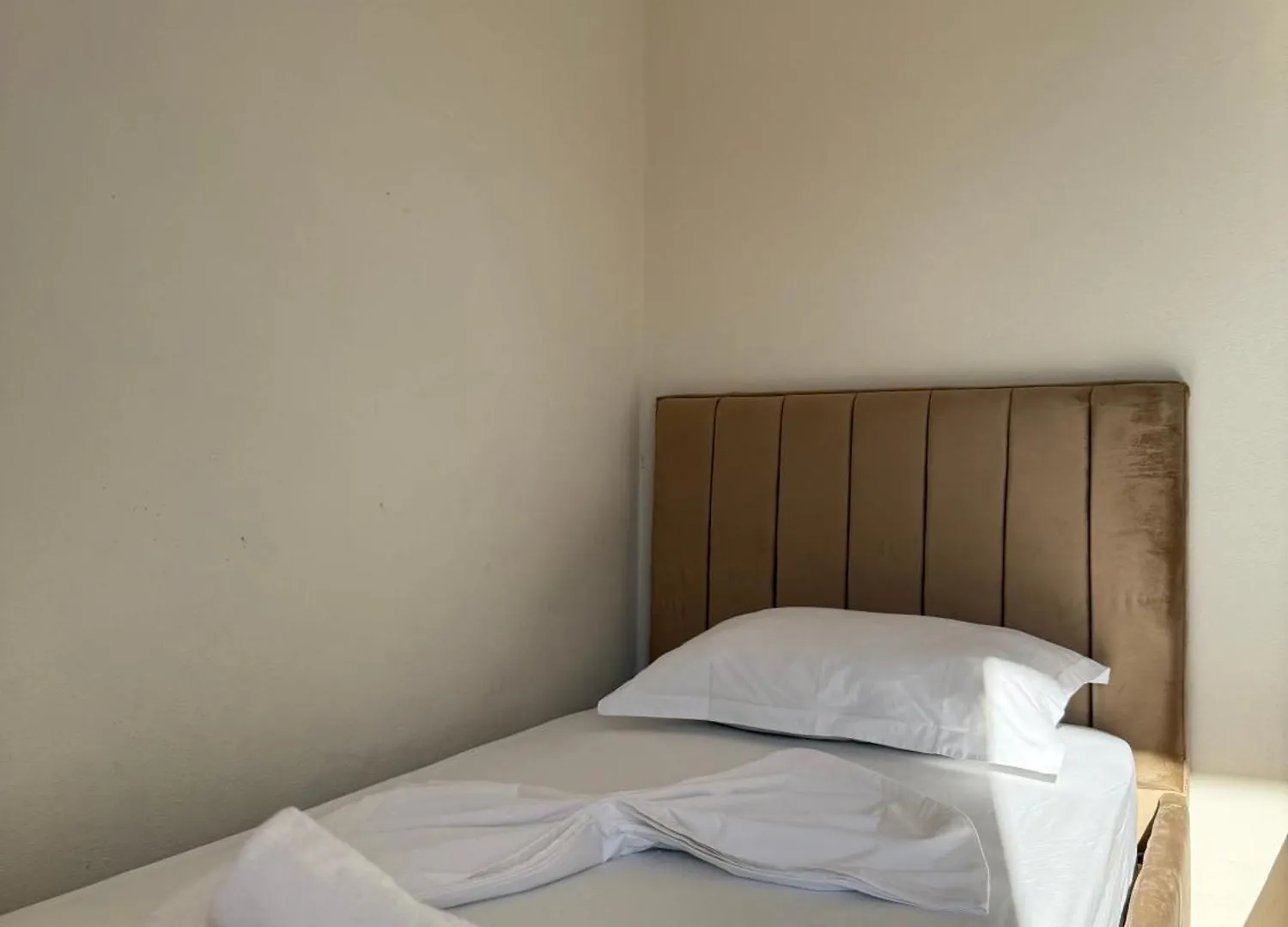Amare Apartaments Orikum 0*,  Albania